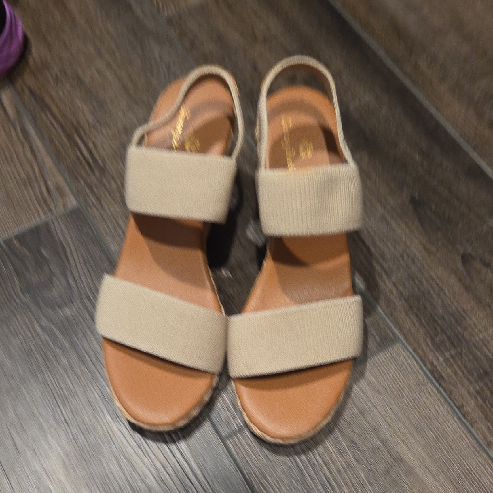 Tommy Bahama Wedge Sandals